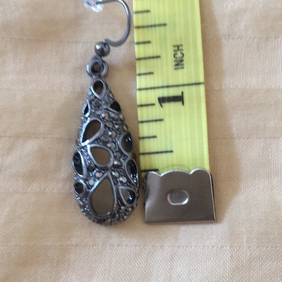 EARRINGS - Picture 3 of 3